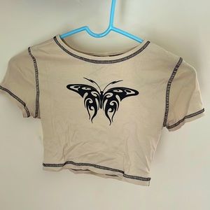 Black seam, cropped T-shirt, black graphic butterfly